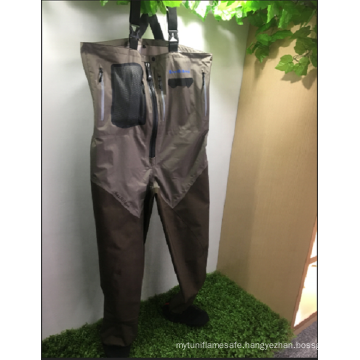 Breathable Fly Fishing Wader Suit with Neoprene Socks from China